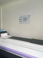 Projekt tábka falra rögzítve.jpg