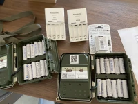 Fotódokumentáció_Eszközök2_elem és töltő.jpeg